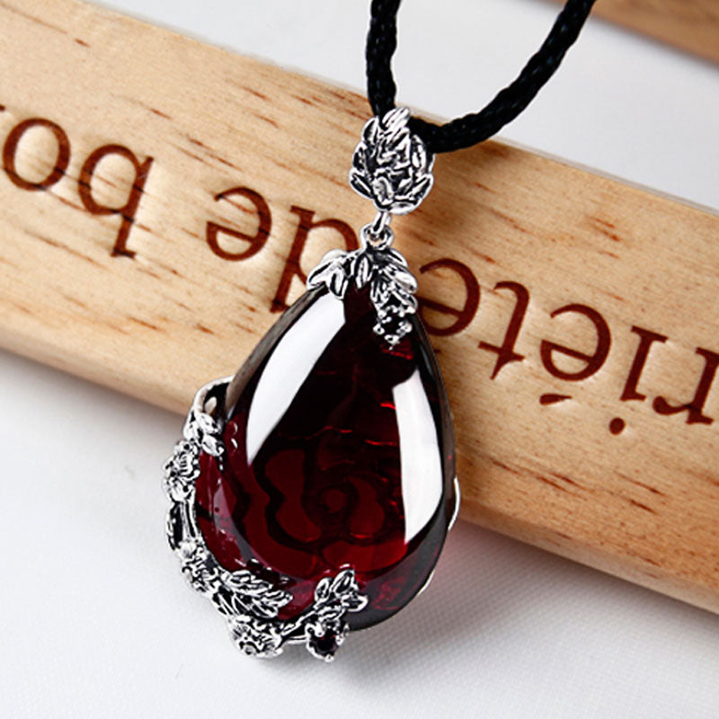 Natural Gemstone Pendant Necklace with Vintage Design
