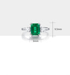 S925 Silver Ring with Cultivated Emerald Gemstone