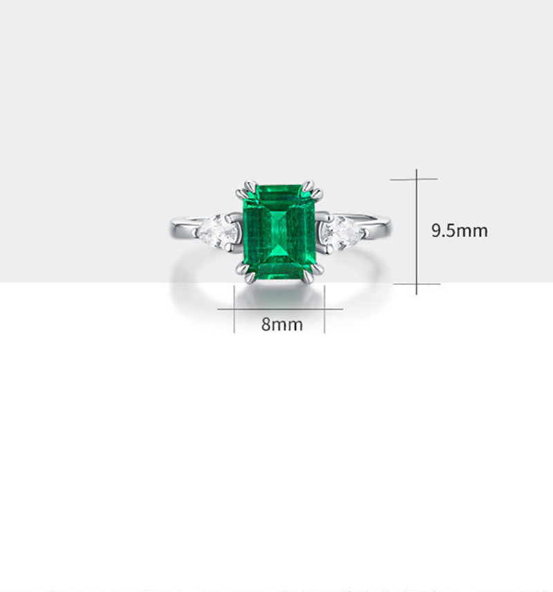 S925 Silver Ring with Cultivated Emerald Gemstone
