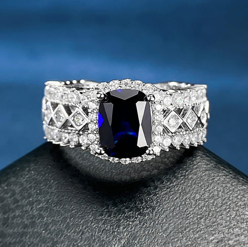925 Silver Ring with Inlaid Gemstone