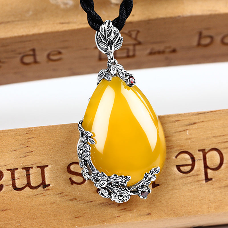 Natural Gemstone Pendant Necklace with Vintage Design